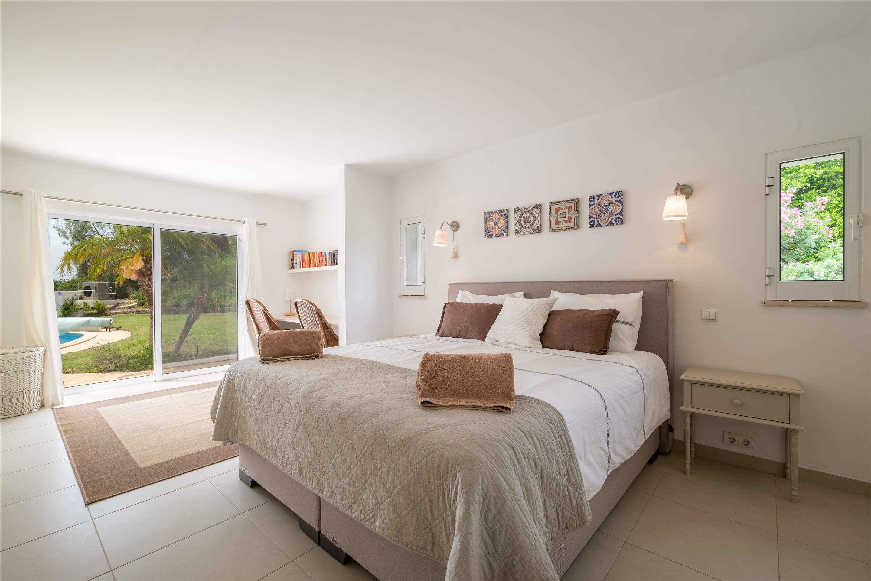 Villa Longa, 4 bedroom villa in Vale do Lobo, Algarve Photo #11