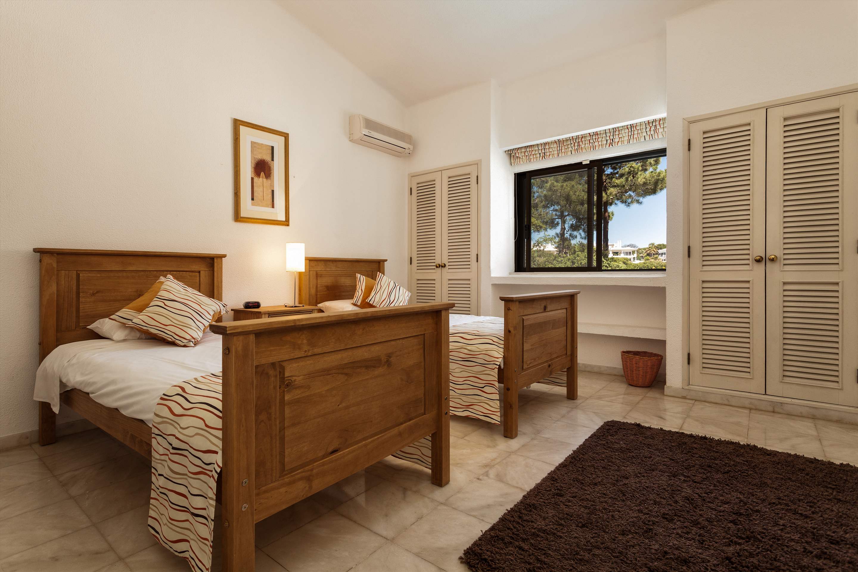 Villa Dominique, 3 bedroom villa in Vale do Lobo, Algarve Photo #12