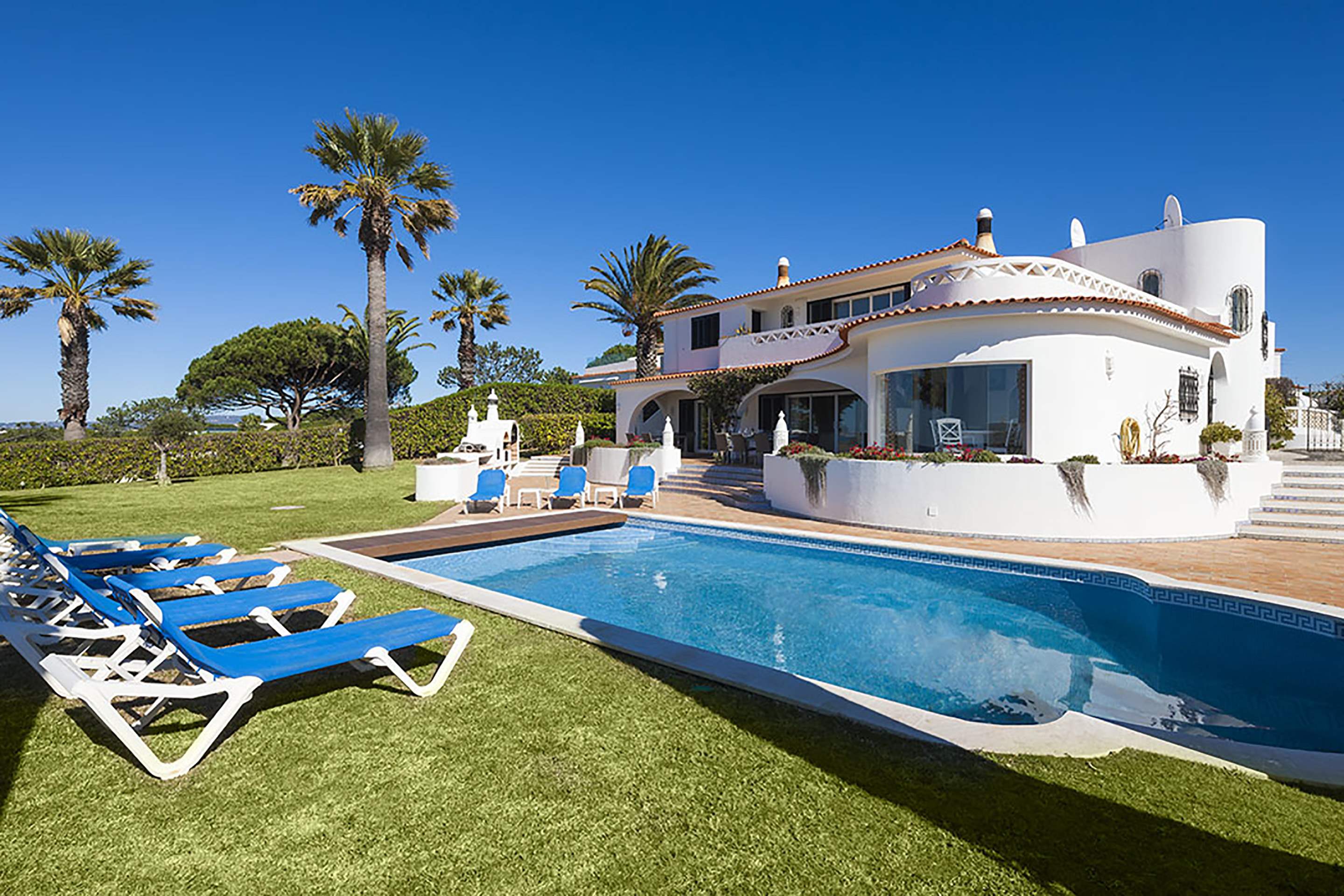 Casa do Ocaso, 5 bedroom villa in Vale do Lobo, Algarve Photo #1