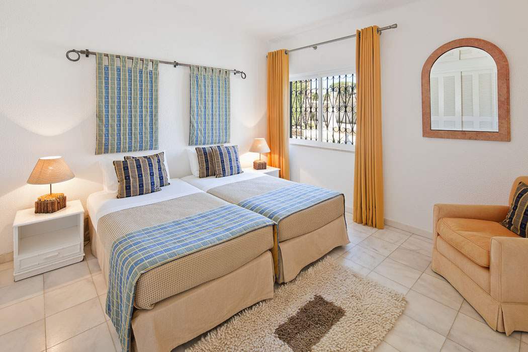 Casa do Ocaso, 5 bedroom villa in Vale do Lobo, Algarve Photo #14