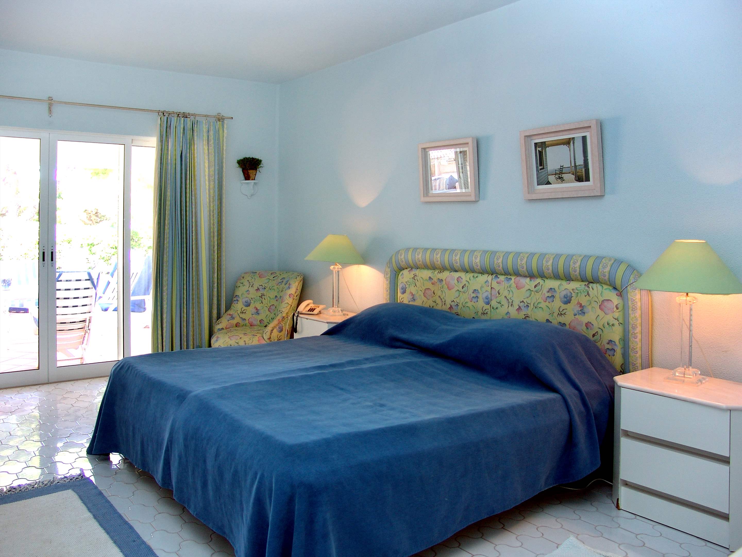 Villa Cascata, 3 Bedroom Rental, 3 bedroom villa in Vale do Lobo, Algarve Photo #13