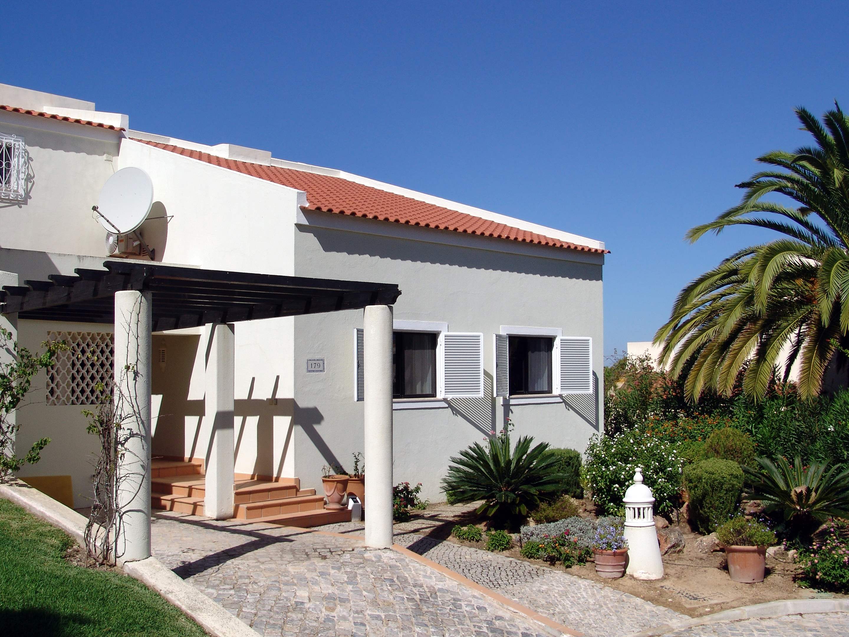 Villa Cascata, 3 Bedroom Rental, 3 bedroom villa in Vale do Lobo, Algarve Photo #18