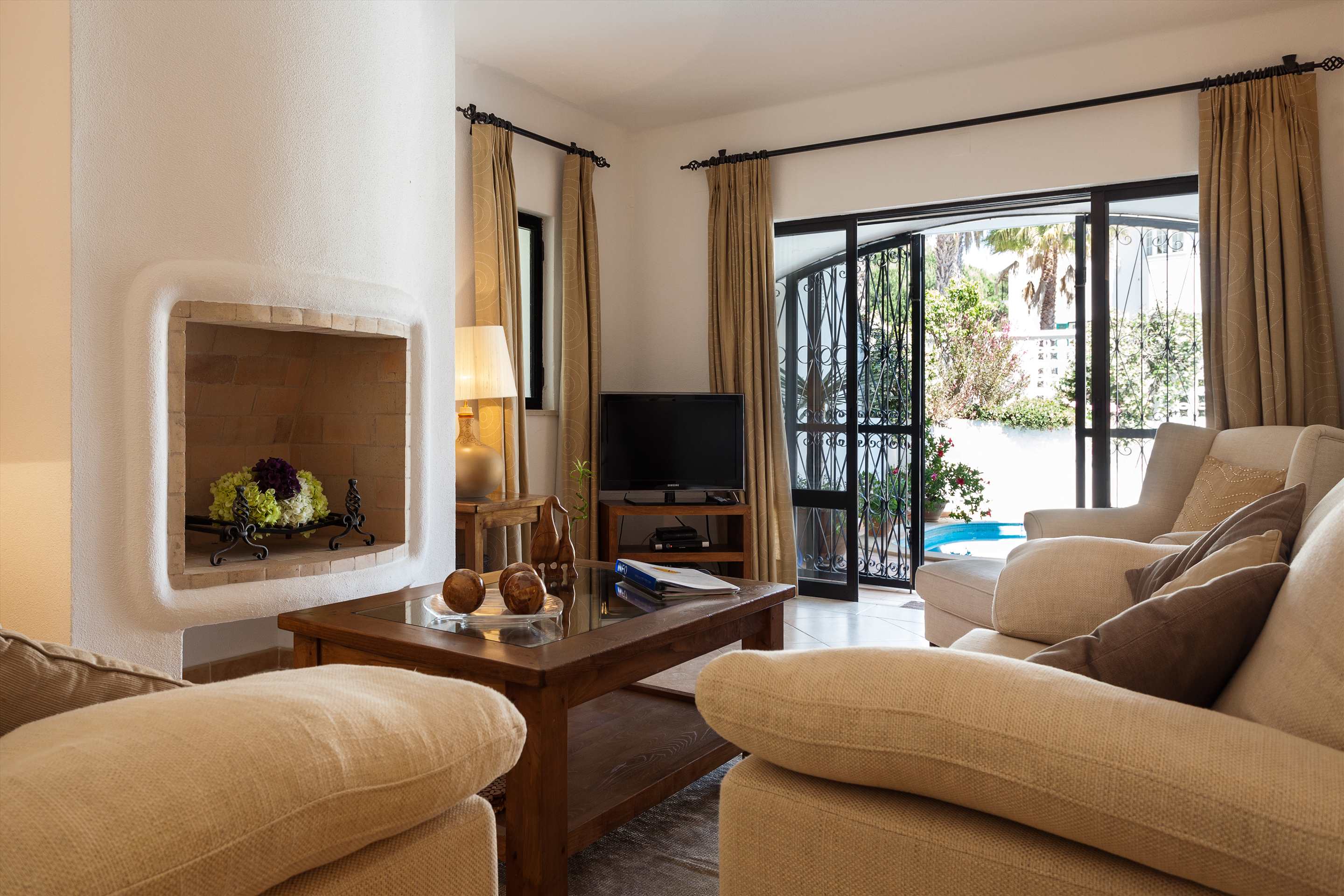 Apt. Carmel, 2 bedroom apartment in Vale do Lobo, Algarve Photo #2