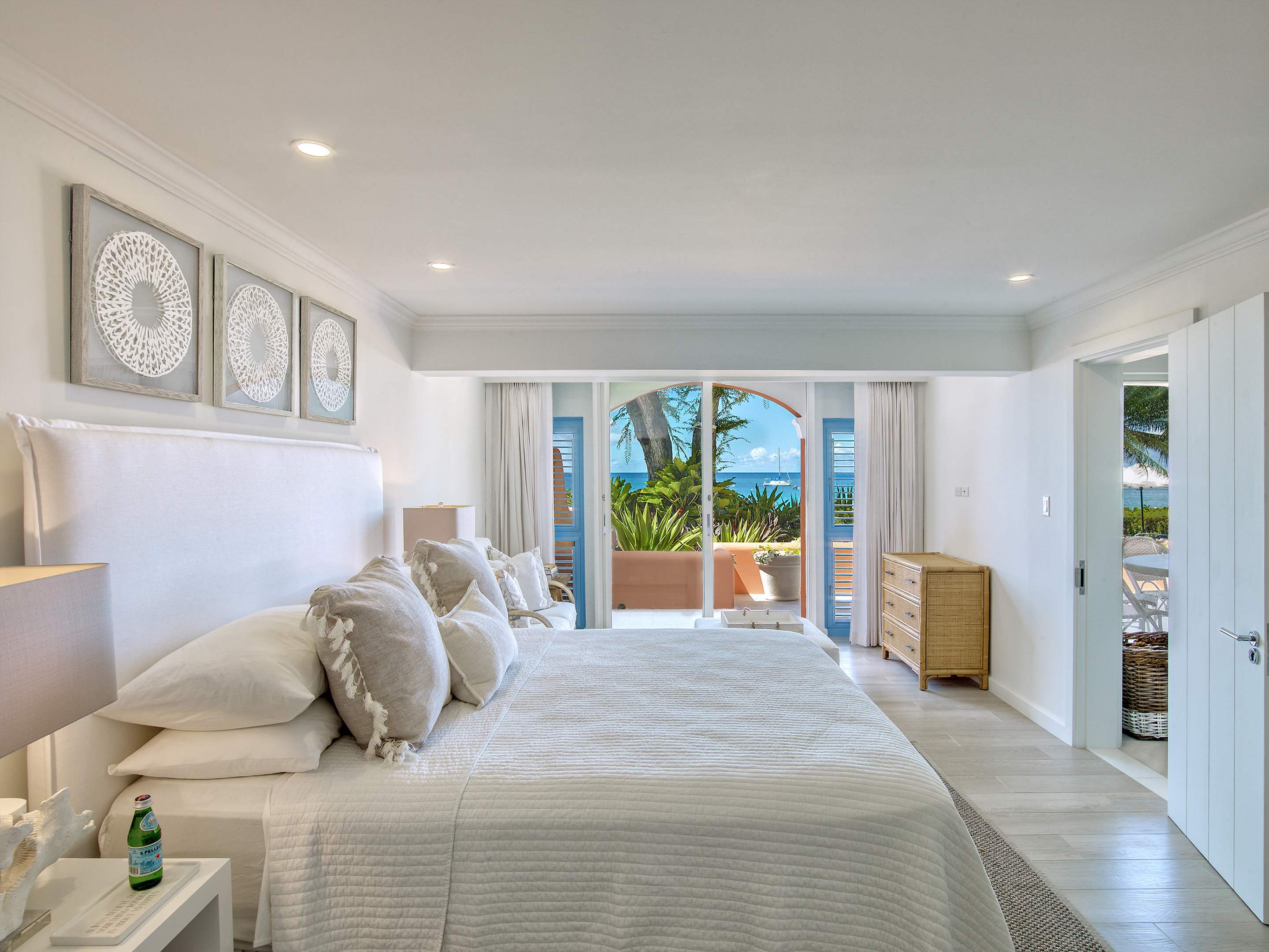 Villas on the Beach 102 , 3 bedroom, 3 bedroom apartment in St. James & West Coast, Barbados Photo #9