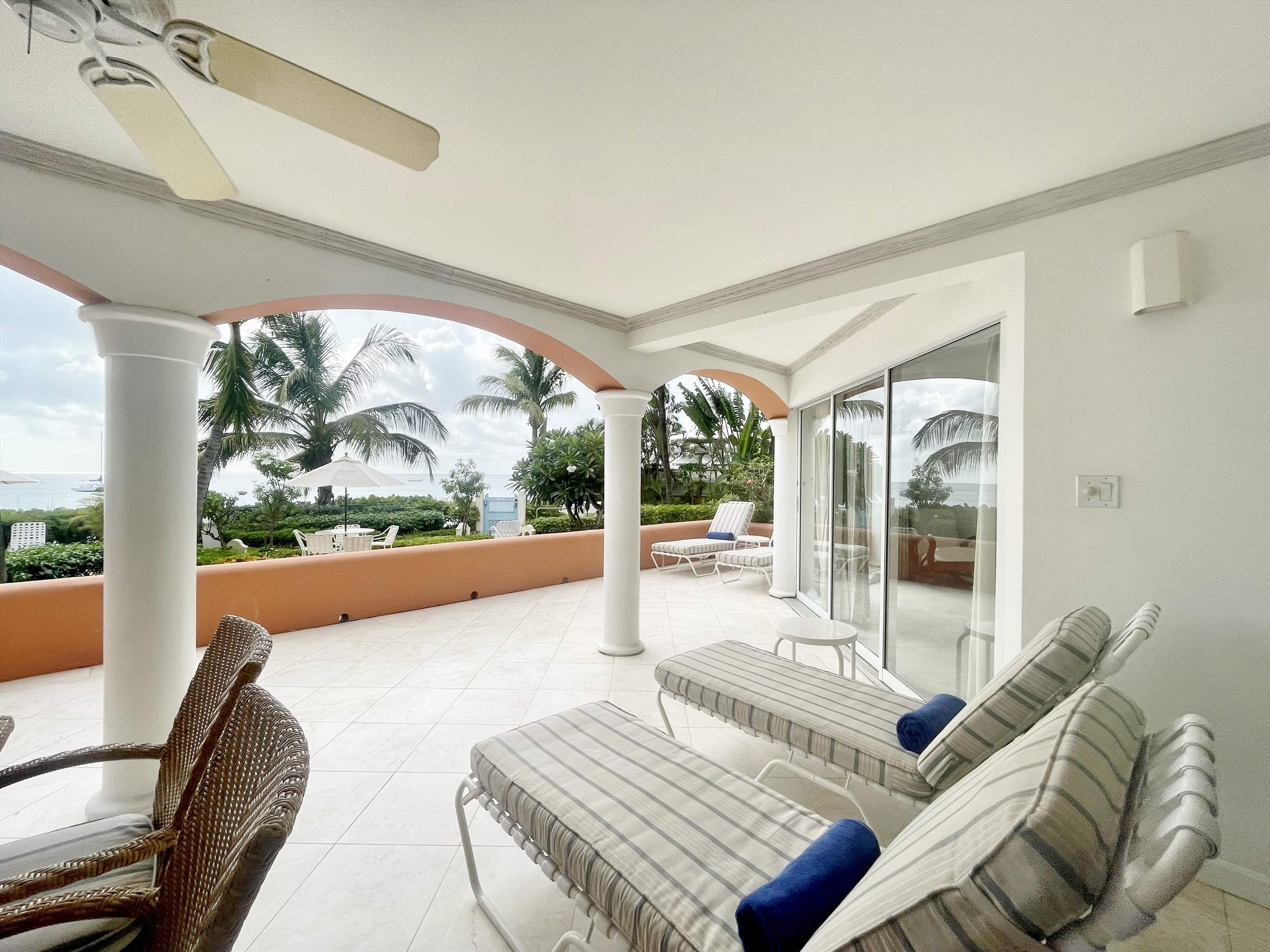 Villas on the Beach 103, 2 bedroom, 2 bedroom apartment in St. James & West Coast, Barbados Photo #3