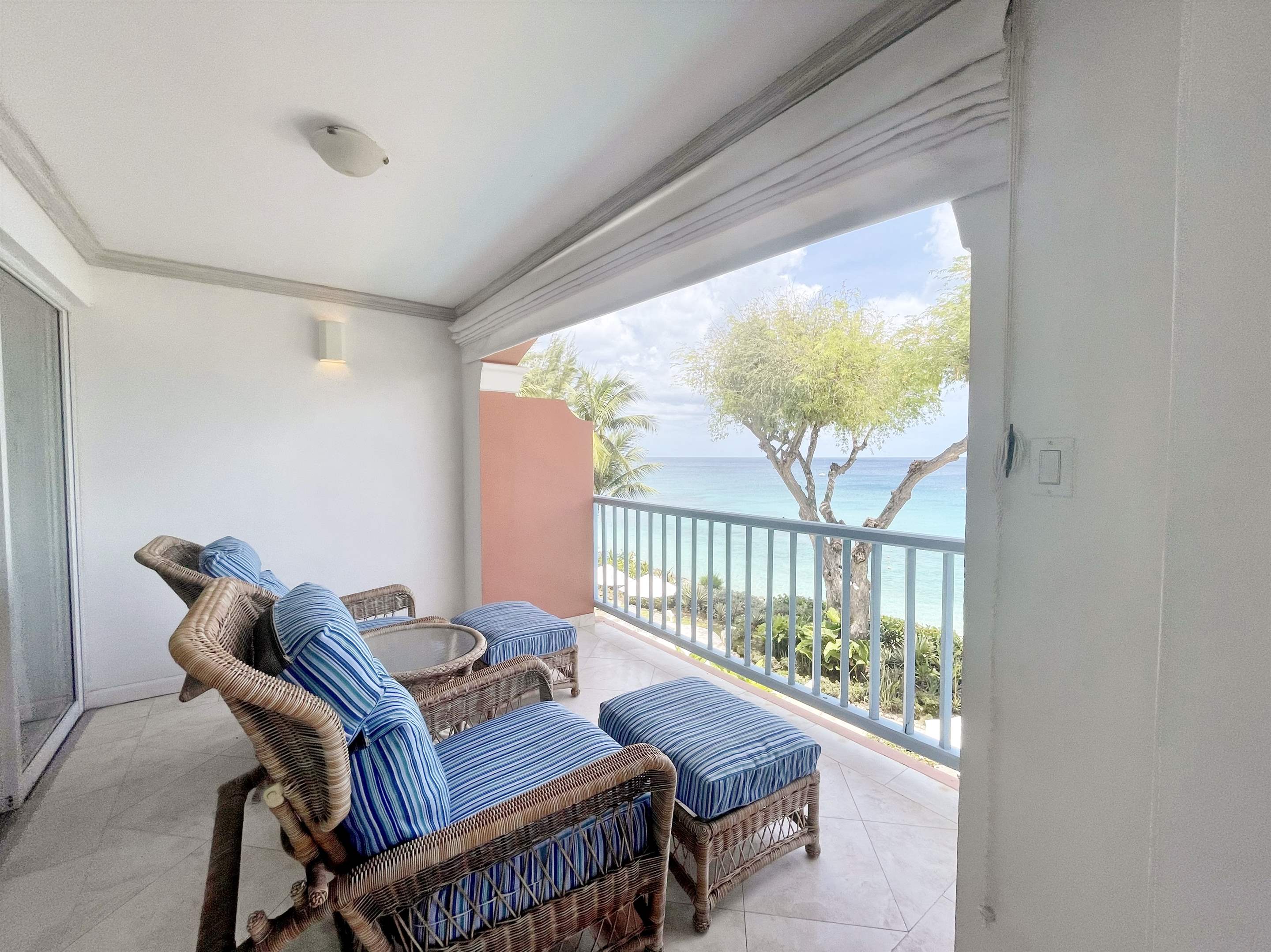 Villas on the Beach 303, 1 bedroom, 1 bedroom apartment in St. James & West Coast, Barbados Photo #5