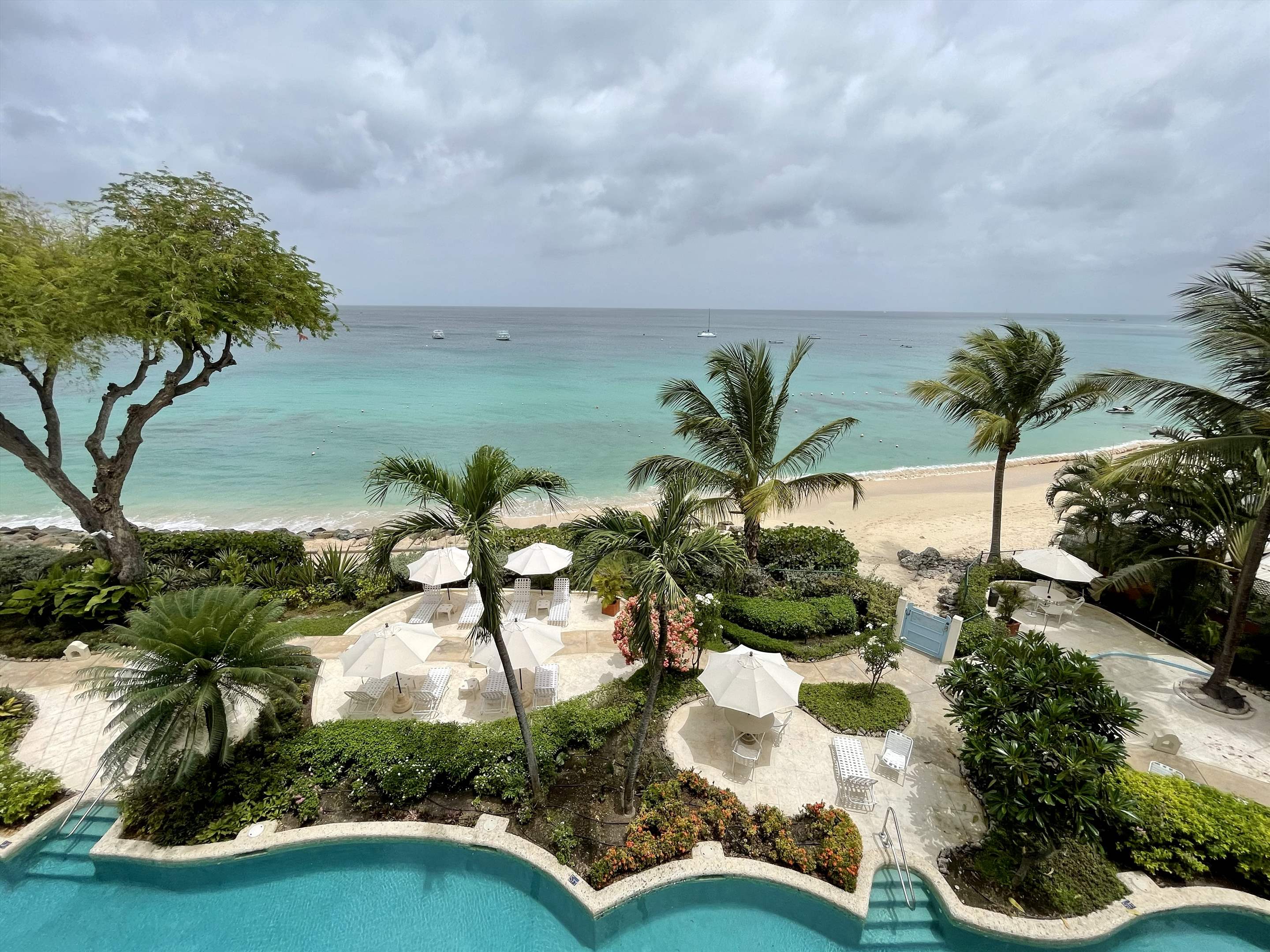 Villas on the Beach 403, 3 bedroom, 3 bedroom apartment in St. James & West Coast, Barbados Photo #1