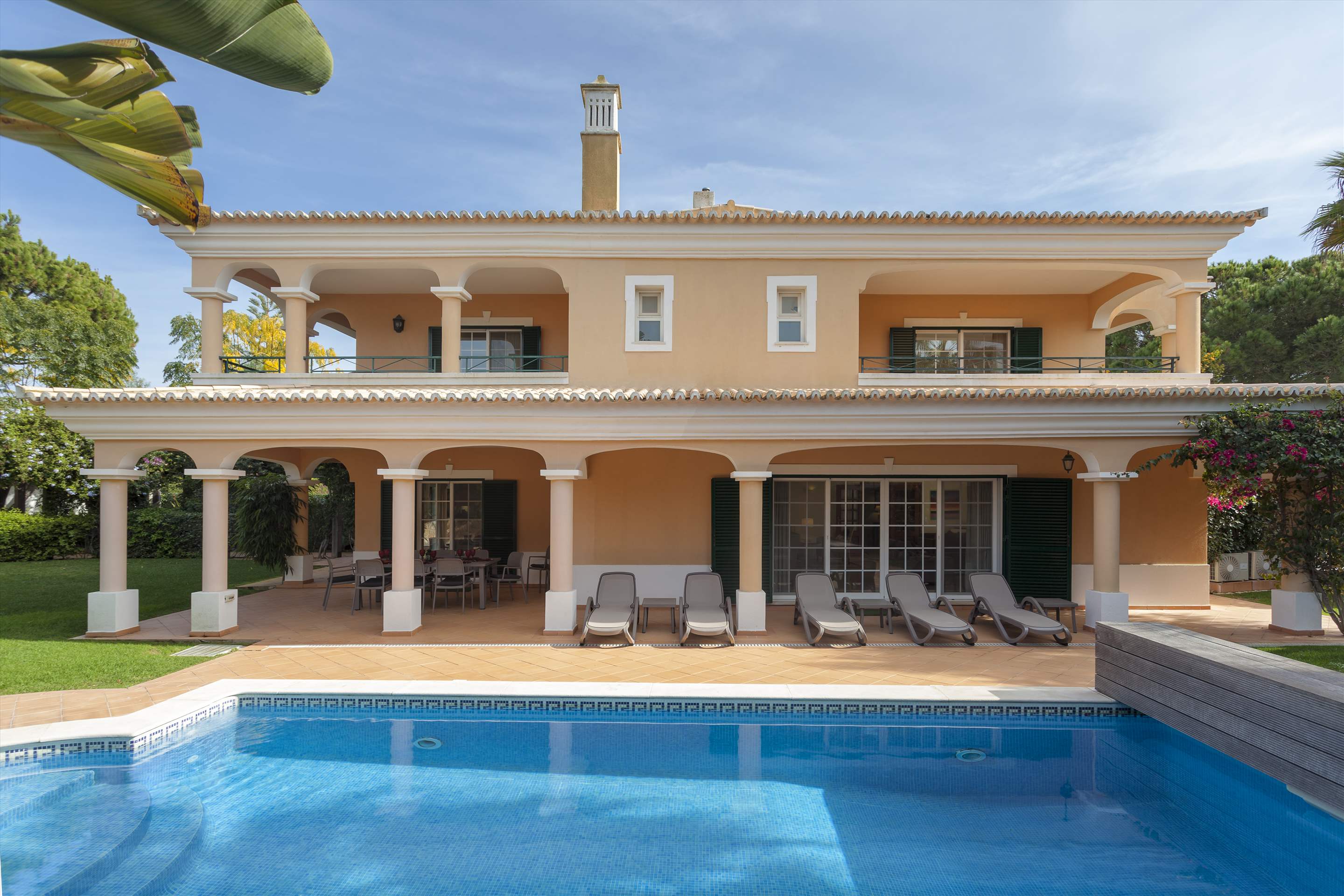 Villa Loniceria, 4 Bedroom Rental, 4 bedroom villa in Vale do Lobo, Algarve Photo #12