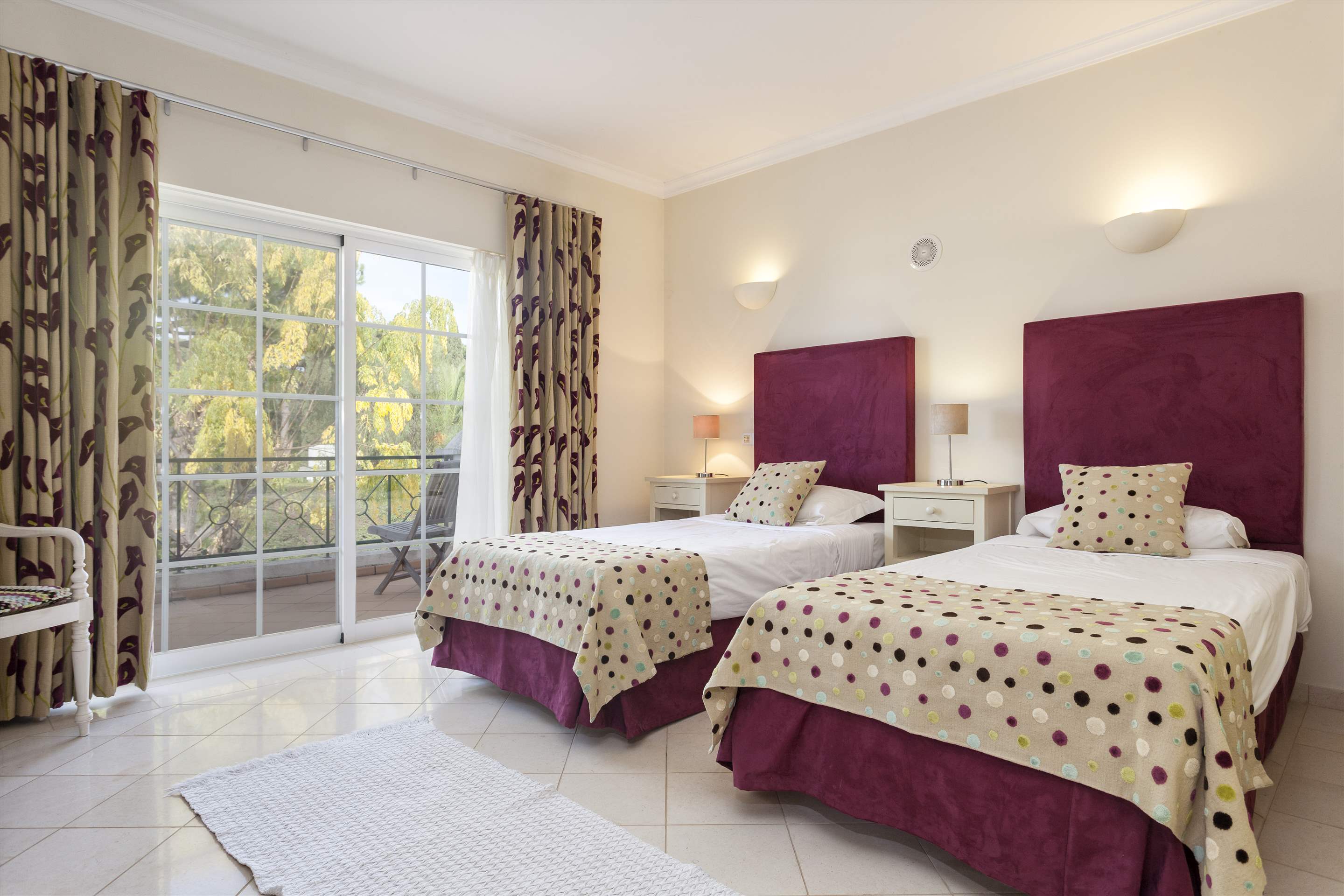 Villa Loniceria, 4 Bedroom Rental, 4 bedroom villa in Vale do Lobo, Algarve Photo #26